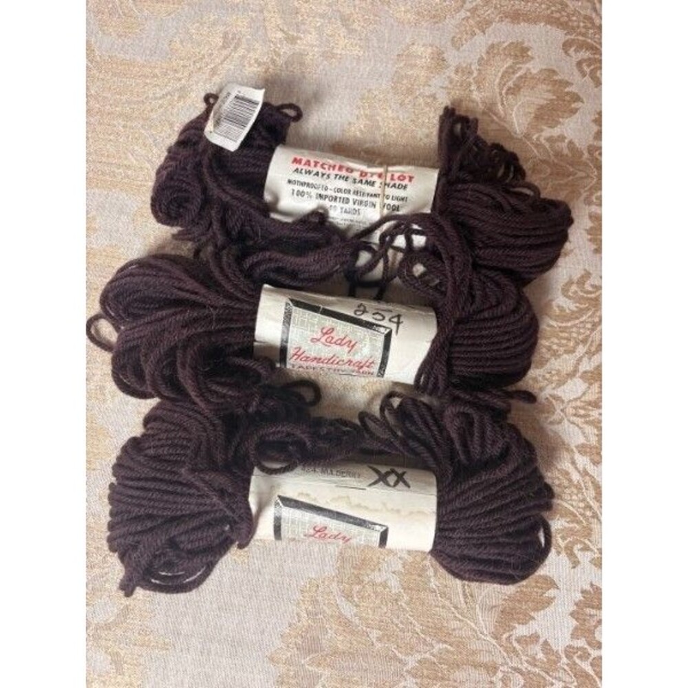 Vintage Lady Handicraft Tapestry Yarn 100% Wool 424 Mulburry Purple 3 Skeins